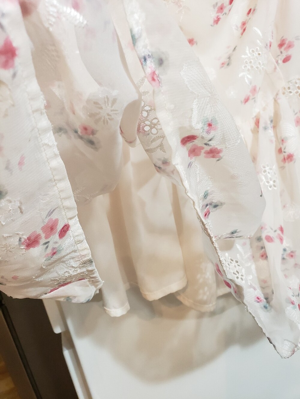 Altar'd State Cream Floral Blouse with Pink Blossoms Puff Sleeves XL Peplum - Picture 5 of 5